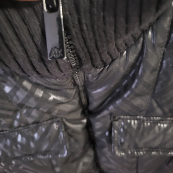 Armani Exchange Women's Black Puffer Sweater Vest Size L - Picture 5 of 6